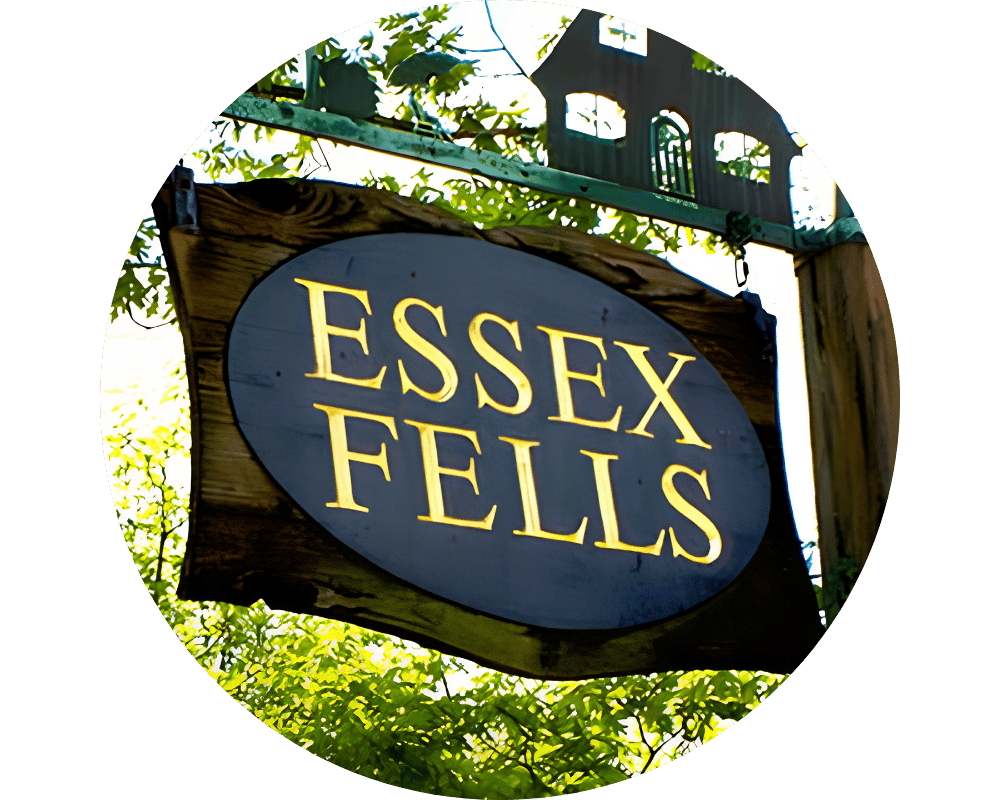 Essex Fells circle Decorative, wooden sign in Essex Fells